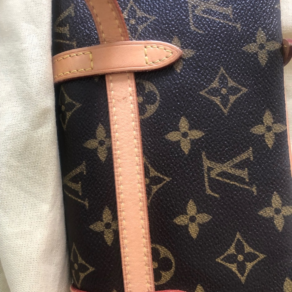 Authentic Louis Vuitton Pochette Murrell - Picture 2 of 3